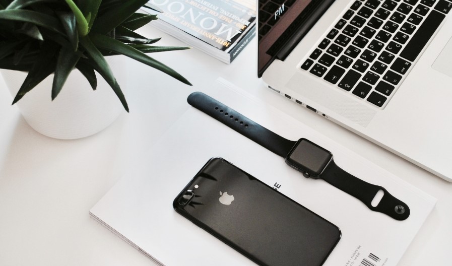 Image Source: Unsplash, Credit to Igor Son